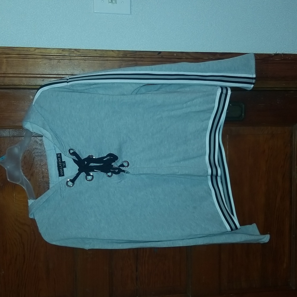 Gray VanillaStar XL sweat shirt